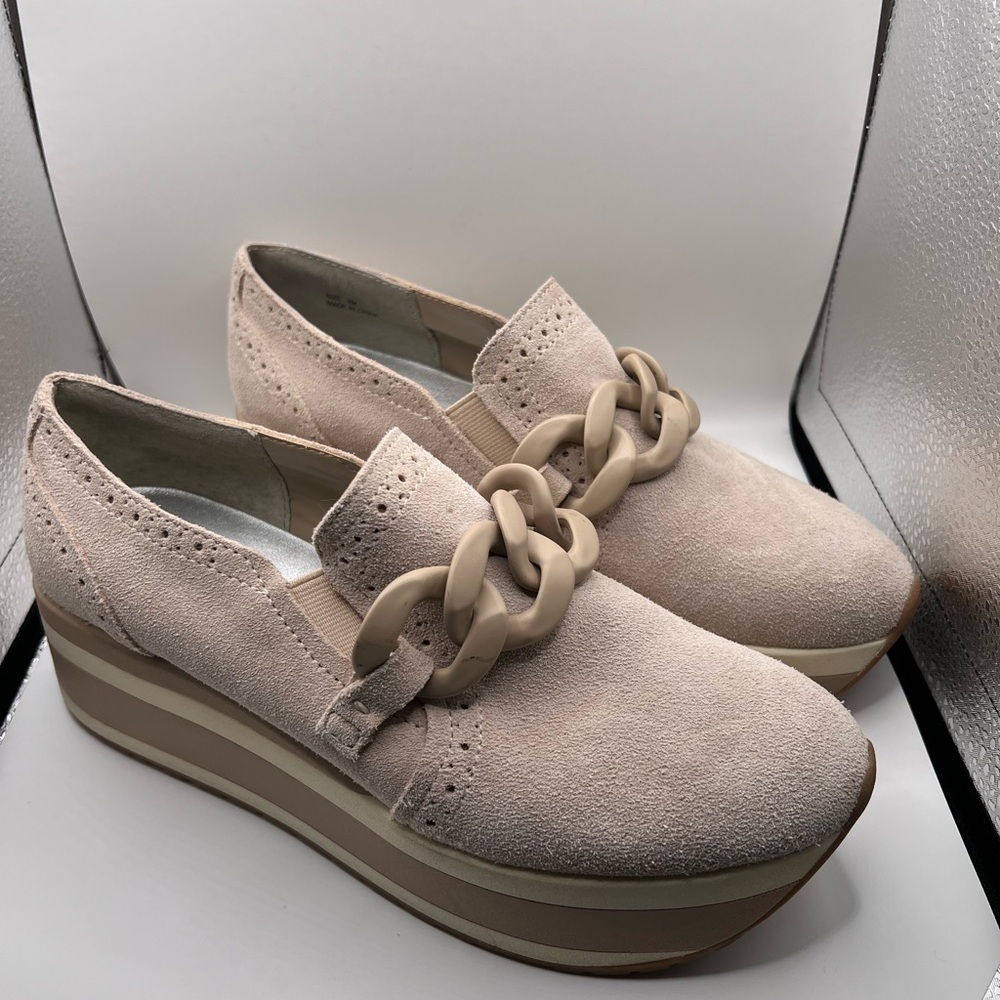 Dolce Vita Beige Suede Platform Shoes with Chain Detail